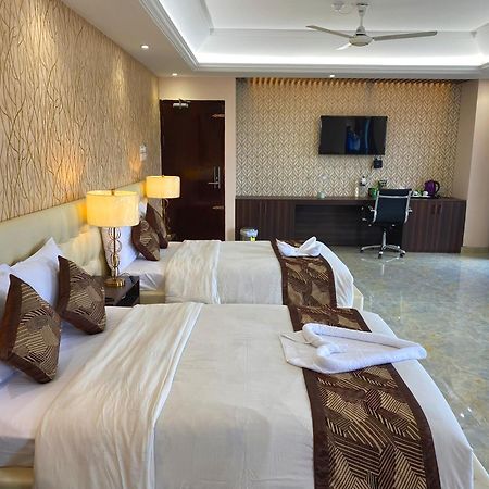 Hotel Valentino Noakhali Eksteriør bilde