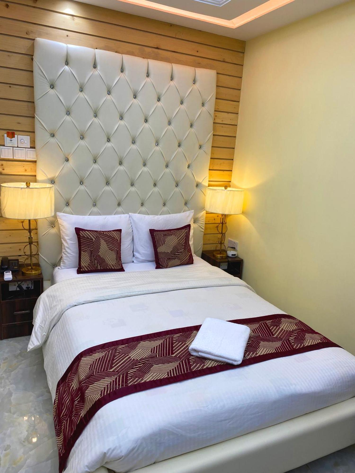 Hotel Valentino Noakhali Eksteriør bilde